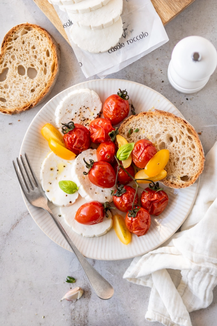 Caprese primo sale e pomodorini